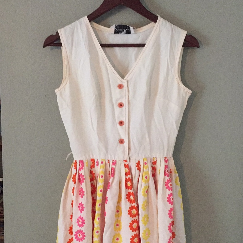Vintage Floral Mod Pleated Midi Summer Dress flaws